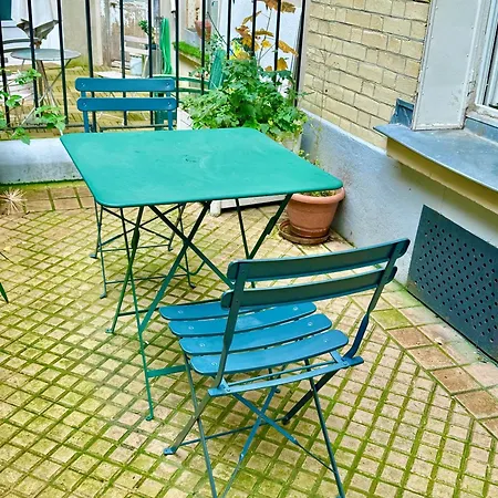 Charming With Private Garden In Cadix