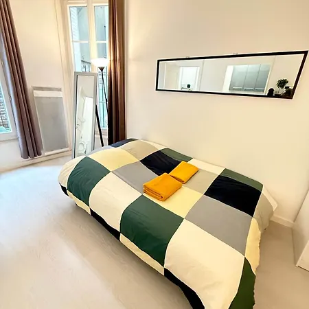 Charming With Private Garden In Cadix